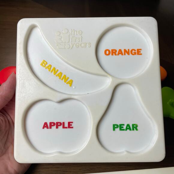 The First Years 4 Piece Puzzle Vintage 1977 Fruit Animal Plastic Hong Kong Toy - Picture 7 of 11